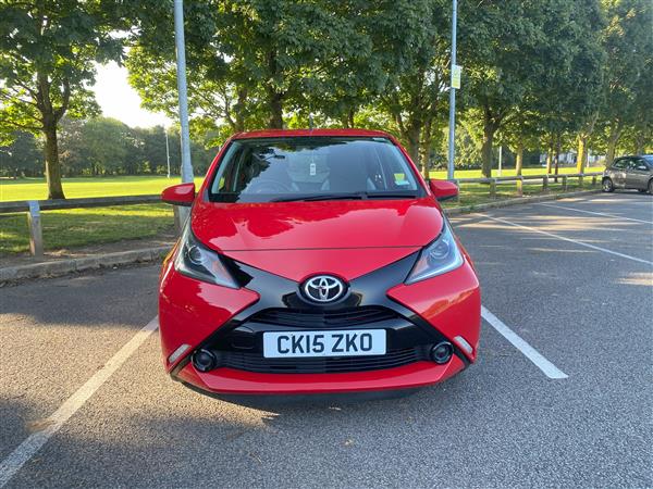Toyota Aygo 1.0 VVT- x play Toyota Aygo 1.0 VVT- x play